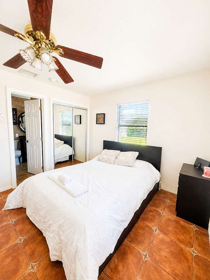 Juliana's room