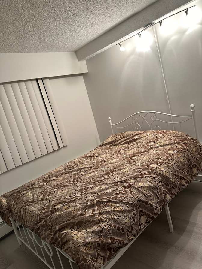 Qais Abdul Qayum's room