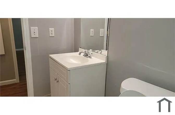 Alcove Rooms's room