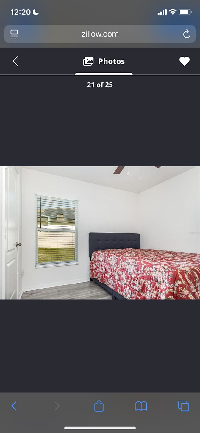 Furnished Room's room