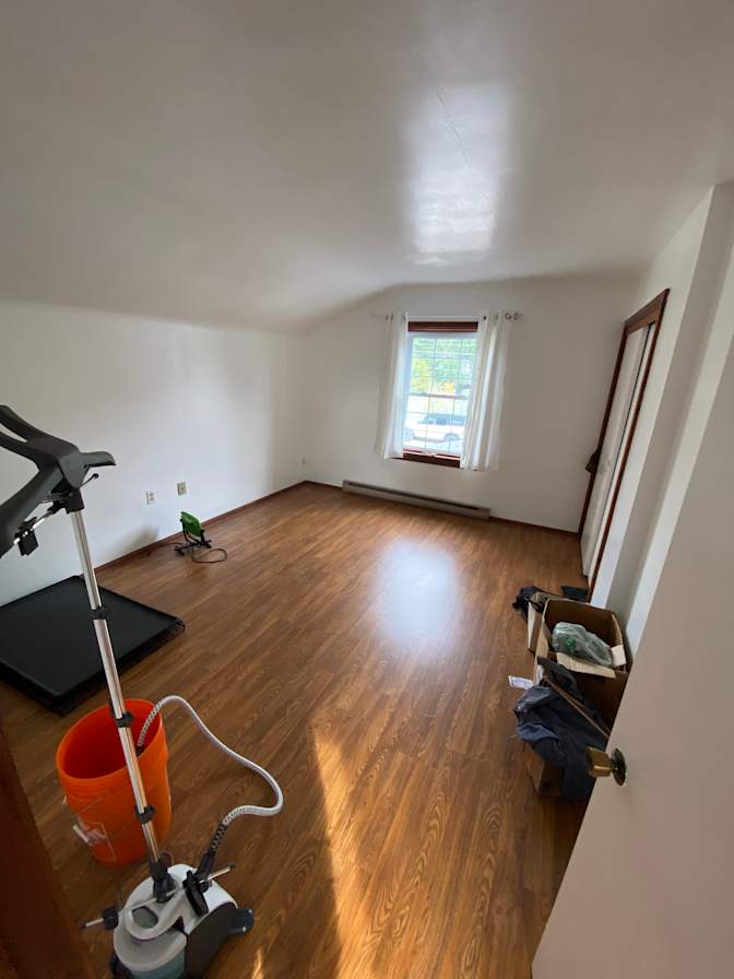 Shawn Manahan's room