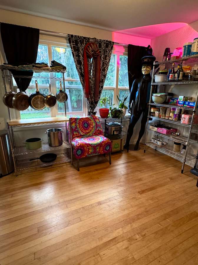 James Lockard's room