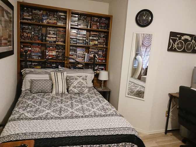 Joven's room