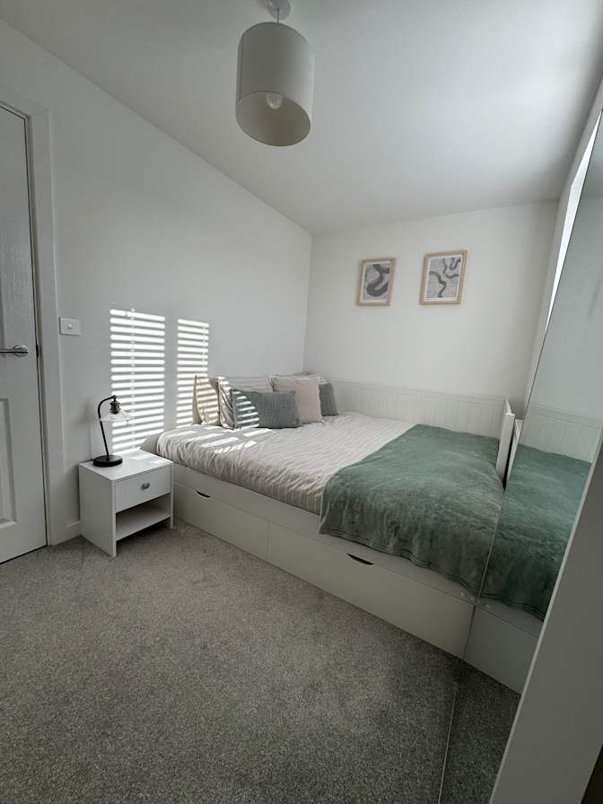 Sam's room