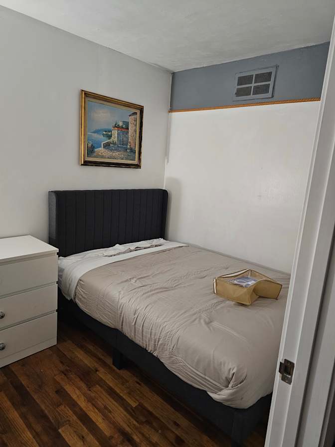 Larisa Pratcher's room