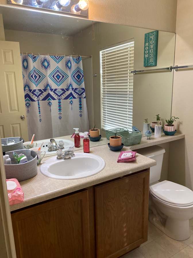 gina's room