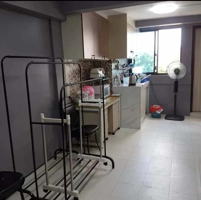 Tan's room