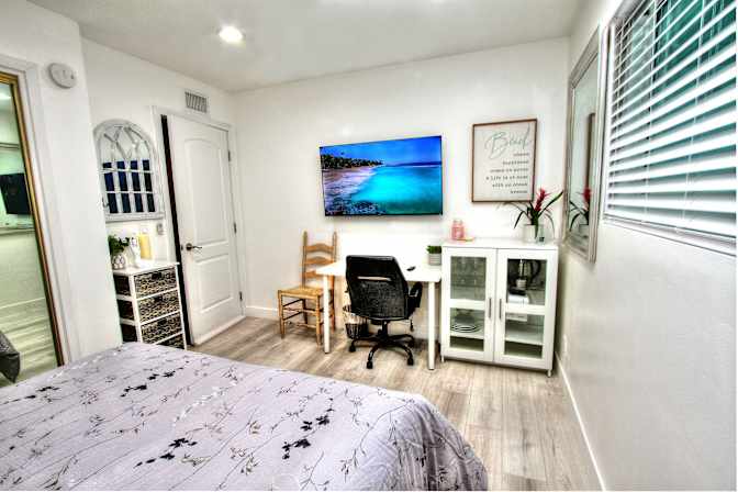 Kim's room