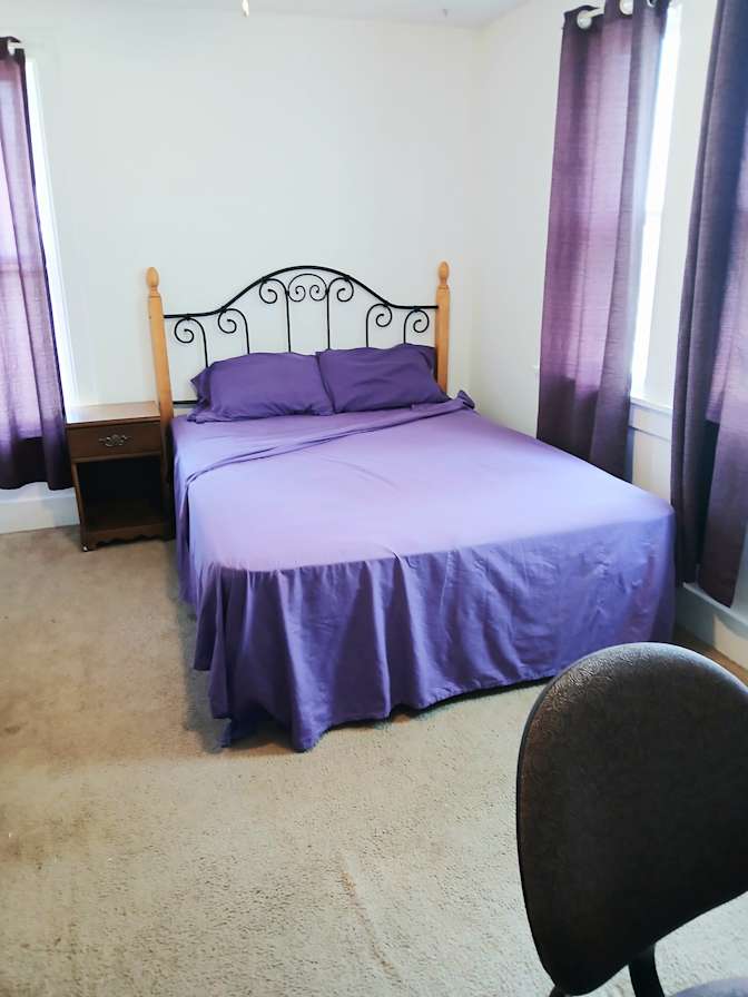 Dee's room