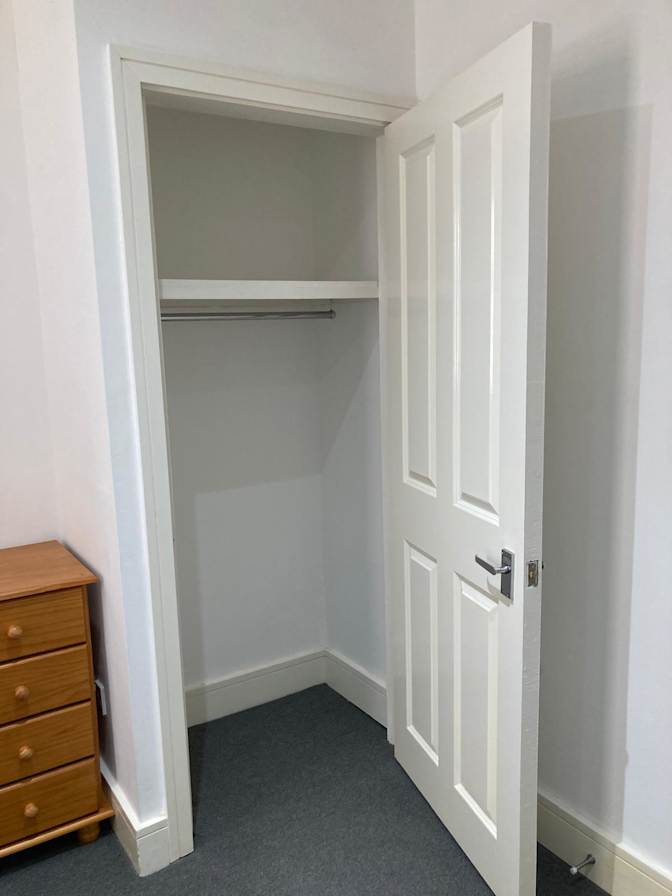 Eve's room