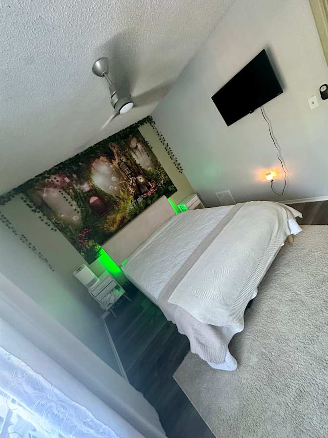 Antonio's room