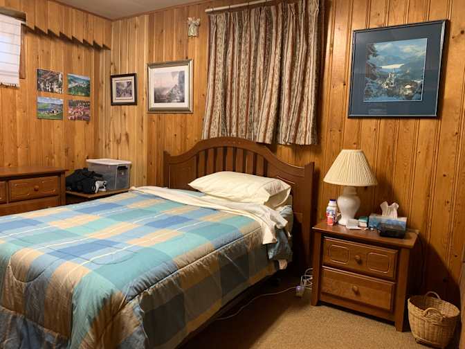 Juan's room