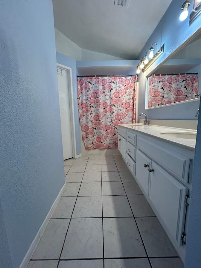 HILARY RAMIREZ's room