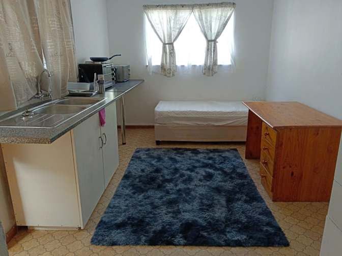 CHURCHILL PAROW WEST's room