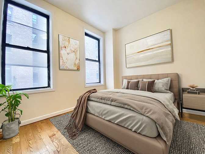 Bright And Modern Furnished Room's room