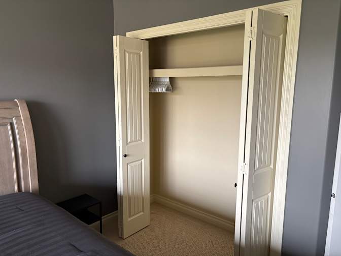 Tom's room