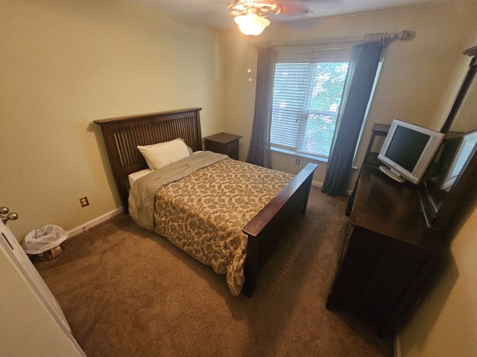 CL&C Property Management and Consulting's room