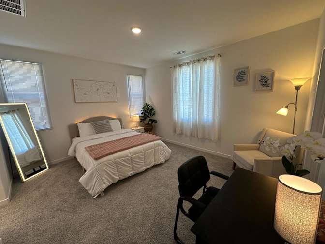 Ali's room