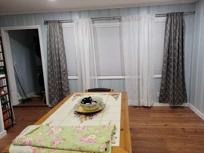 Cindy's room
