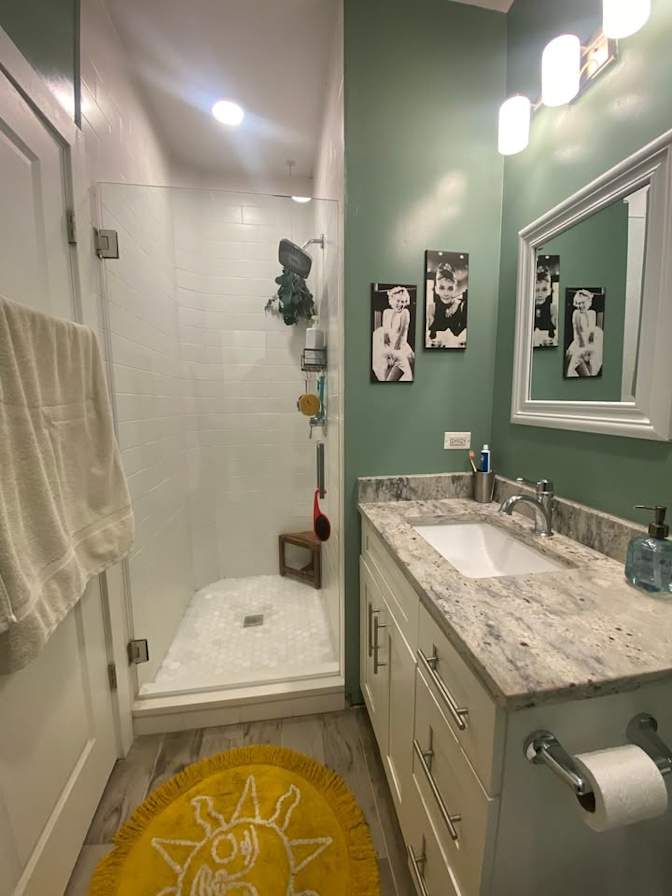 Anastasia K Rhodes's room