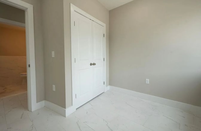 Divya's room