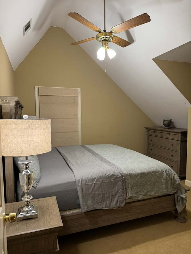Floyd's room
