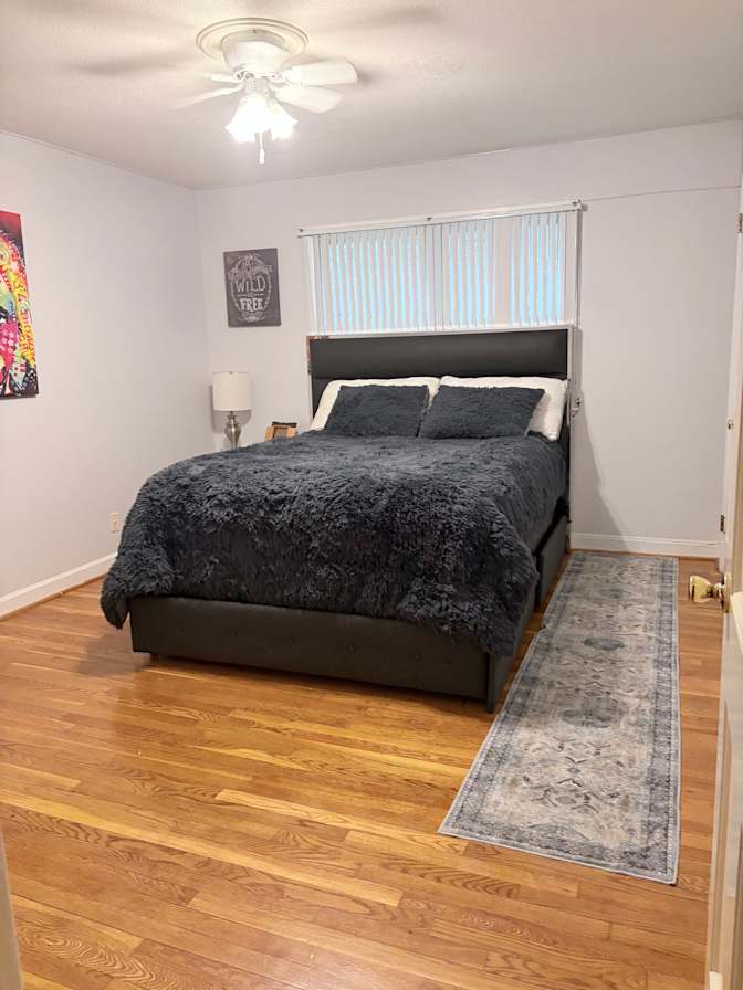 Roxanne's room