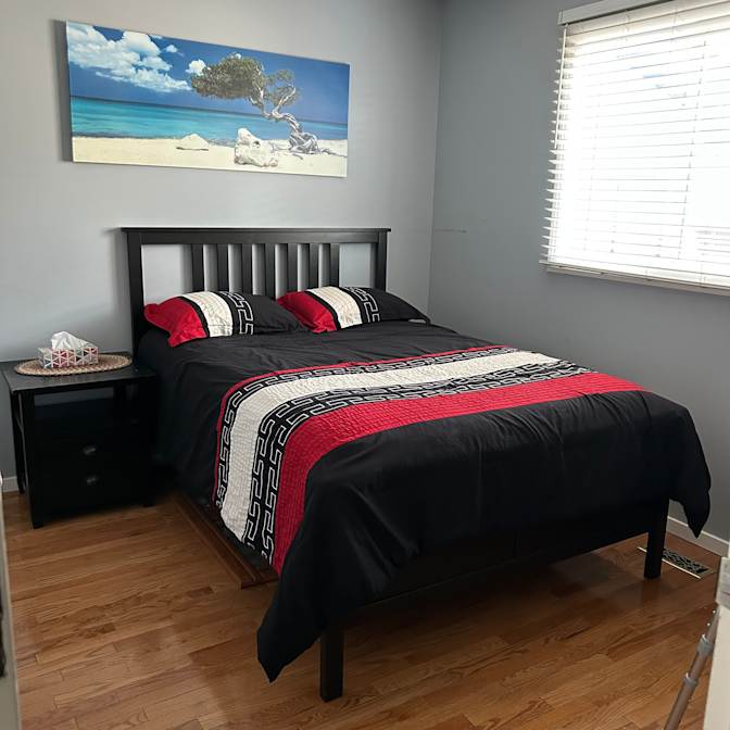 Lynn's room