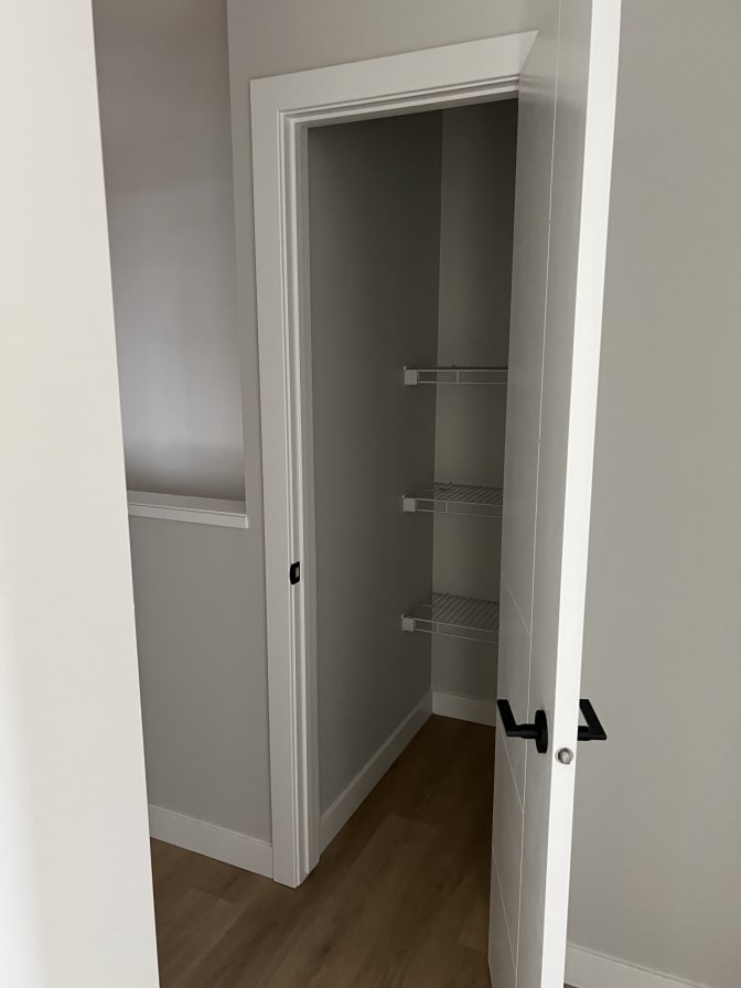 R's room
