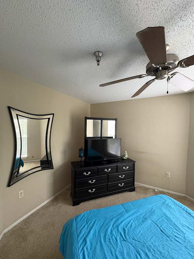 Jill's room