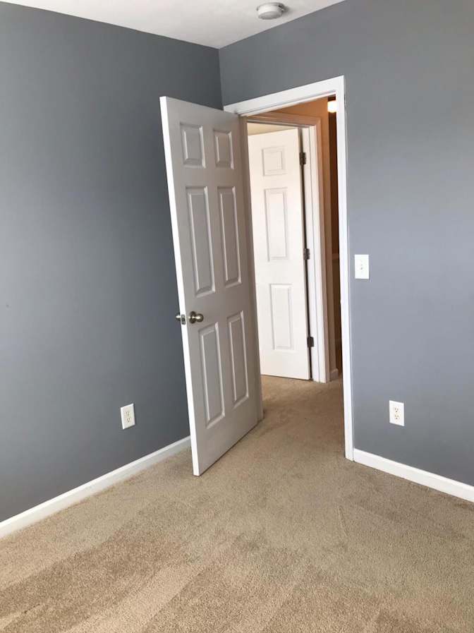 Alcove Rooms's room