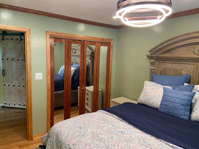 Sklaren's room