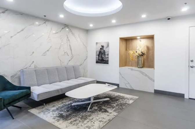 Van House's room