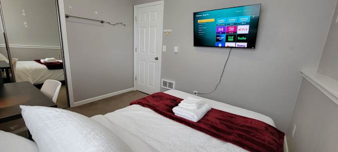 Bnb Aurora's room