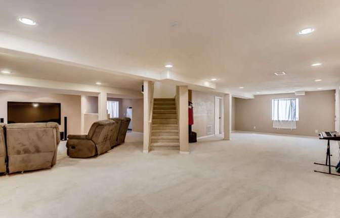 Viviene Kim's room