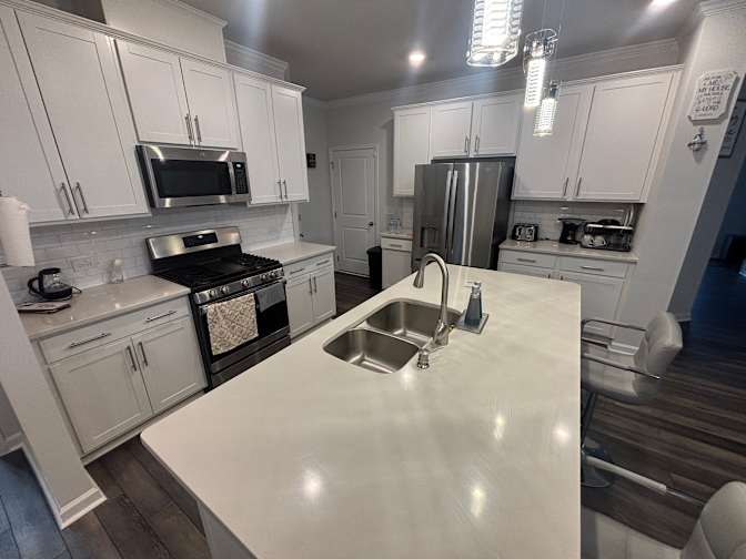 Alcove Rooms's room