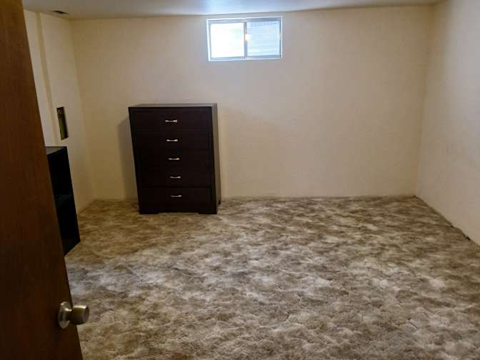 MARK SCHLESSMAN's room