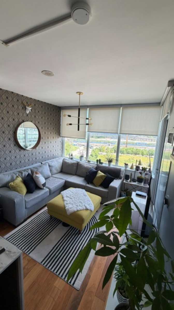 Mauricio Mendoza's room