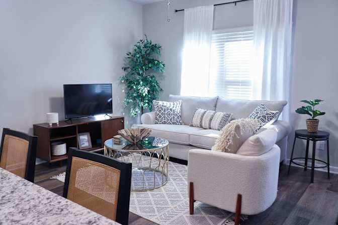 Kasondra McConnell's room