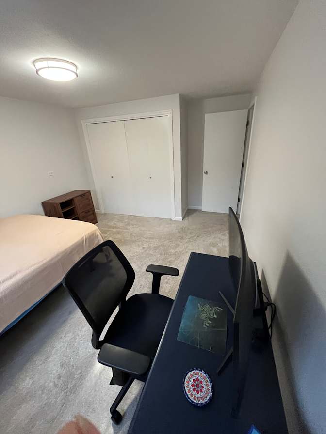 KENNETH DOUGLAS MCPEAK's room