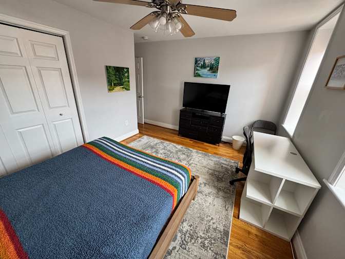 Kyro's room
