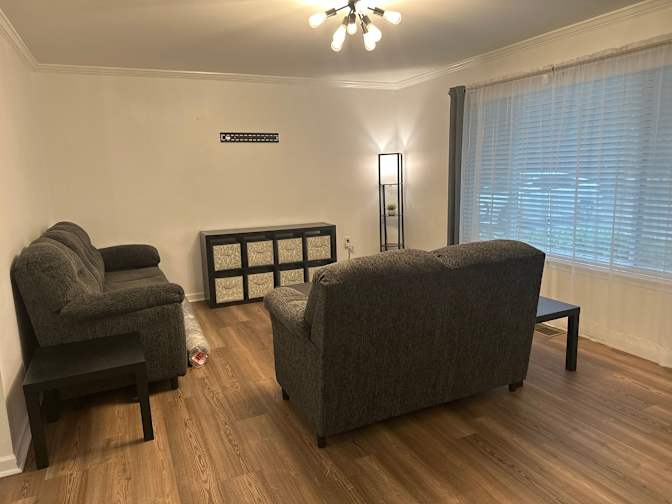 Alcove Rooms's room
