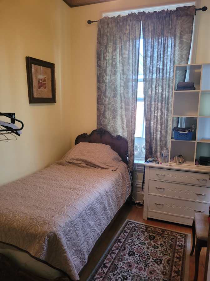Fay Cross's room