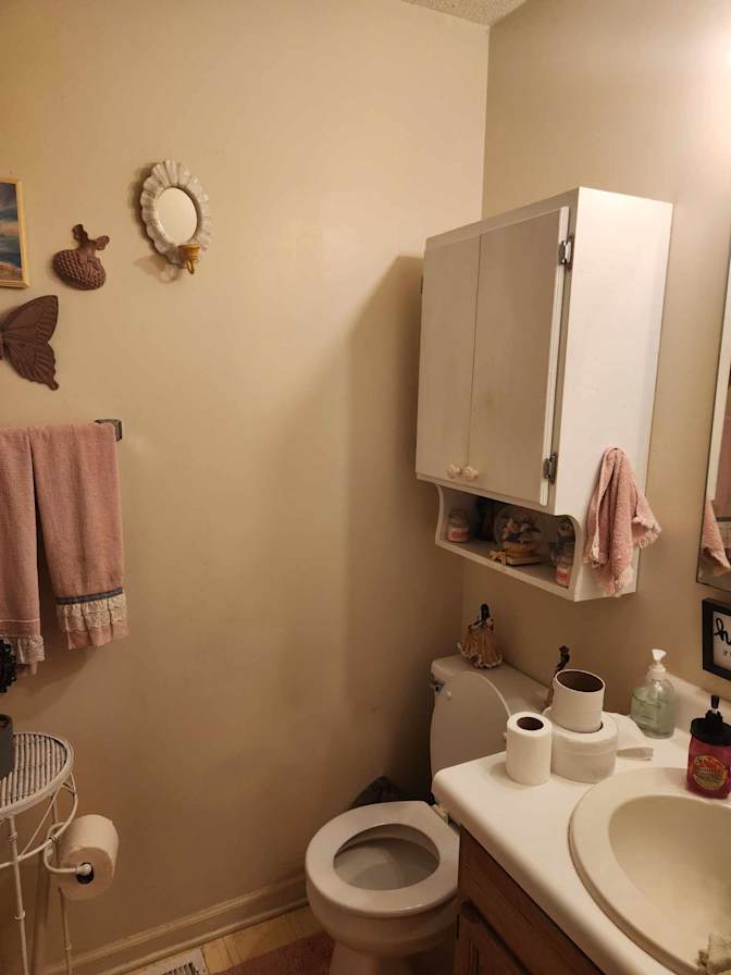Carl's room