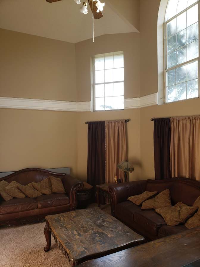 Armando's room