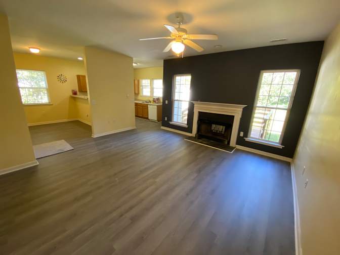 Alcove Rooms's room