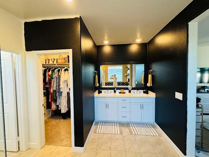 Alexis's room
