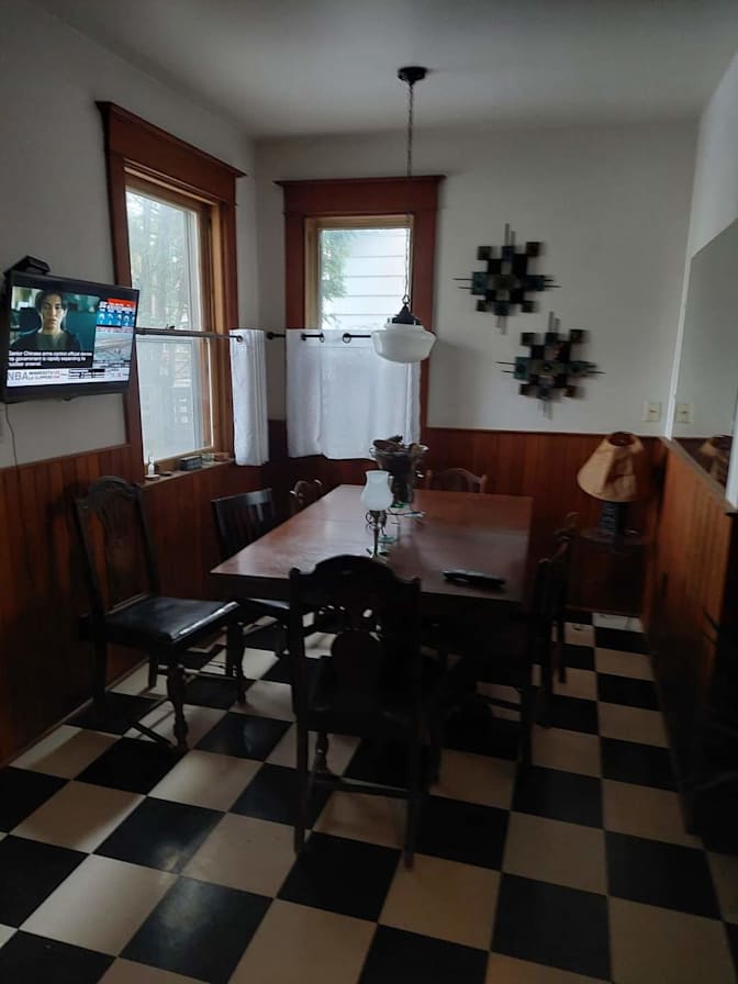 George's room