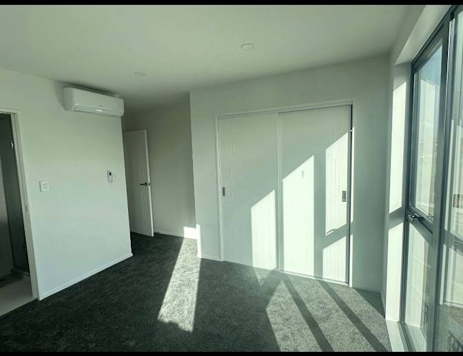 Daniella Bacunawa's room