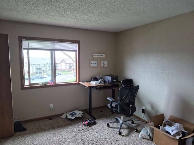 KYLE A PETERSEN's room